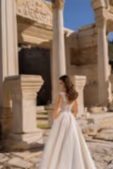 Mithridates Düşük Omuz Drapeli Helenistik Gelinlik