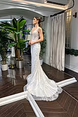 Aly Derin V Yaka Dantel İşlemeli Balık Gelinlik - Mediha Cambaz Bridal