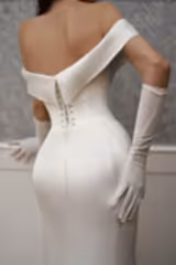 Balanche Kayık Yaka Yırtmaçlı Düz Kesim Gelinlik - Mediha Cambaz Bridal