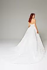 Beatrice Üç Boyutlu Dantelli Prenses Gelinlik - Mediha Cambaz Bridal