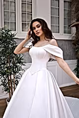 Bernice Saten Korsajlı Düşük Omuzlu A Kesim Gelinlik - Mediha Cambaz Bridal