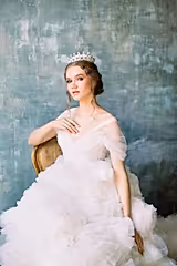 Bloom Fırfır Detaylı Kuyruklu A Kesim Gelinlik - Mediha Cambaz Bridal