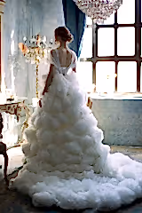 Bloom Fırfır Detaylı Kuyruklu A Kesim Gelinlik - Mediha Cambaz Bridal
