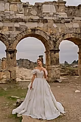 Aphrodite Madonna Yaka Otrişli Prenses Gelinlik