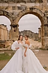 Aphrodite Madonna Yaka Otrişli Prenses Gelinlik