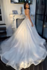 Carmin Dantel Kare Yaka Prenses Model Gelinlik - Mediha Cambaz Bridal