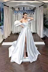 Caserta Drapeli Balon Kollu A Kesim Gelinlik - Mediha Cambaz Bridal