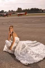 Dessa Gül Aplikeli İki Parça Düz Kesim Gelinlik - Mediha Cambaz Bridal