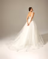 Diamonds Star Dantelli V Yaka A Kesim Gelinlik - Mediha Cambaz Bridal