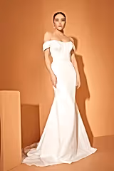 Dupont Saten Kuyruklu Sade Balık Gelinlik - Mediha Cambaz Bridal