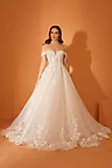 Emily Üç Boyutlu Dantel A Kesim Gelinlik - Mediha Cambaz Bridal