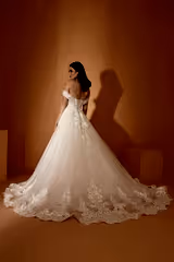 Emily Üç Boyutlu Dantel A Kesim Gelinlik - Mediha Cambaz Bridal