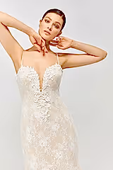 Even İnce Askılı Fransız Dantel Balık Gelinlik - Mediha Cambaz Bridal
