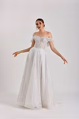 Isabel Çiçekli Dantel A Kesim Gelinlik - Mediha Cambaz Bridal