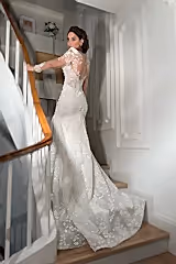 Isla Üç Boyutlu Dantel V Yaka Balık Gelinlik - Mediha Cambaz Bridal