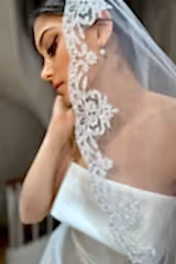 Laures Kenar Ucu Dantelli Kırık Beyaz Uzun Rahibe Duvak - Mediha Cambaz Bridal
