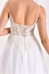 Leo Minor Üç Boyutlu Dantel Düz Kesim Gelinlik - Mediha Cambaz Bridal