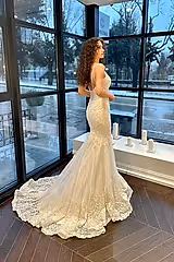 Lexi Dantel V Yaka Askılı Balık Gelinlik - Mediha Cambaz Bridal