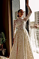 Misty Çiçek Desenli Hakim Yaka Uzun Kollu A Kesim Gelinlik - Mediha Cambaz Bridal