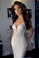 Neusa Saten Dantel V Yaka Balık Gelinlik - Mediha Cambaz Bridal