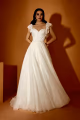 Pearl 22 Uçuşan Dantel Drapeli A Kesim Gelinlik - Mediha Cambaz Bridal