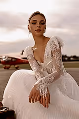 Perre Fransız Dantelli Kat Kat A Kesim Gelinlik - Mediha Cambaz Bridal