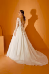 Phobe Saten Dantel V Yaka A Kesim Gelinlik - Mediha Cambaz Bridal