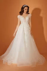 Rebecca V Yaka Üç Boyut Dantel A Kesim Gelinlik - Mediha Cambaz Bridal