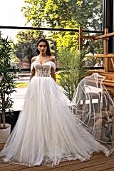 Sinetra Düşük Kollu Tül Drapeli A Kesim Gelinlik - Mediha Cambaz Bridal