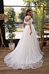 Sinetra Düşük Kollu Tül Drapeli A Kesim Gelinlik - Mediha Cambaz Bridal