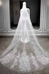 Talia Etek Ucu Dantel İşlemeli Özel Tasarım Uzun Duvak - Mediha Cambaz Bridal