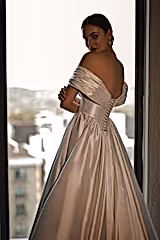 Tirinity Madonna Yaka A Kesim Saten Gelinlik - Mediha Cambaz Bridal
